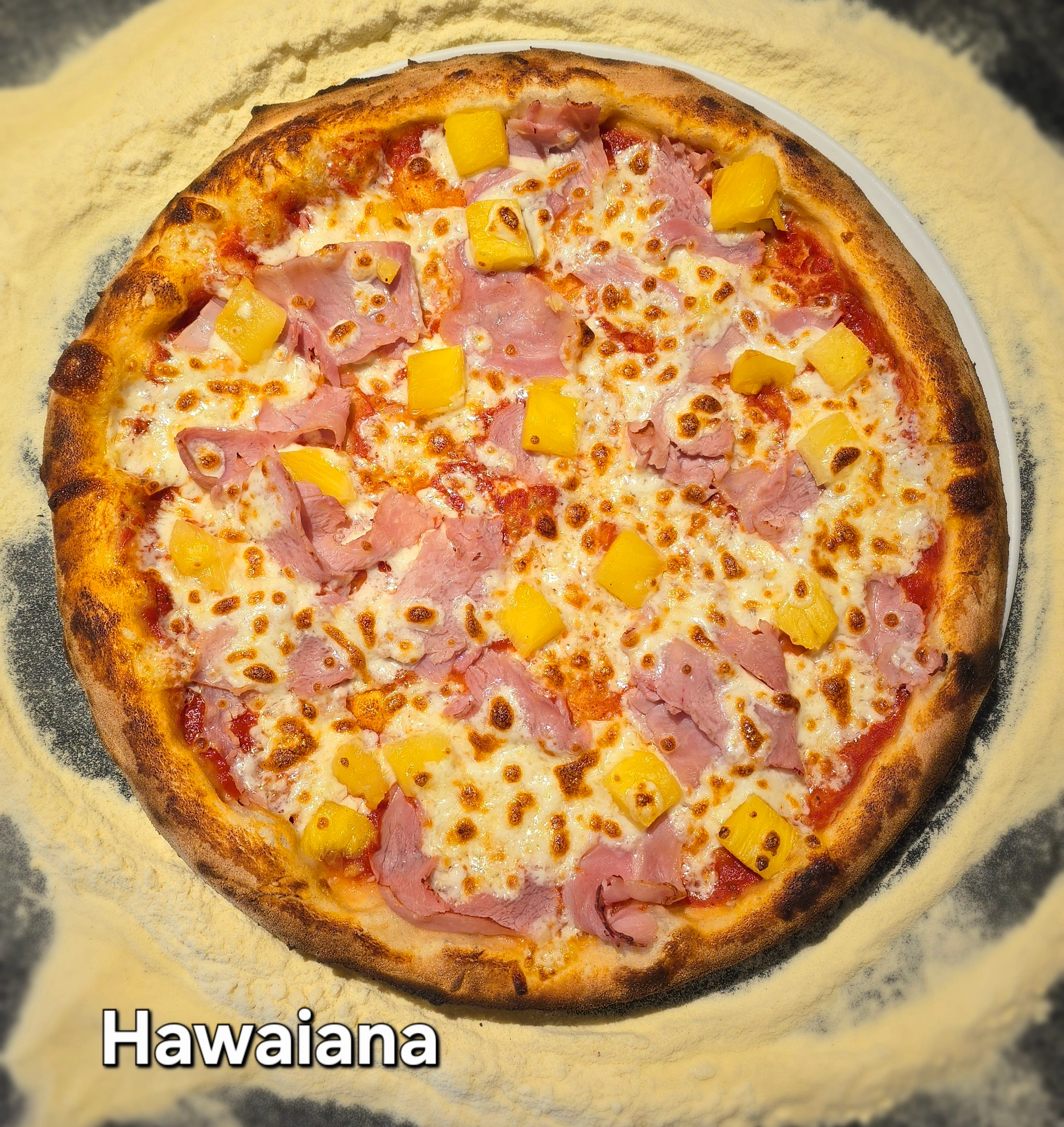 Pizza Hawaiana Afumati. Comanda acum!