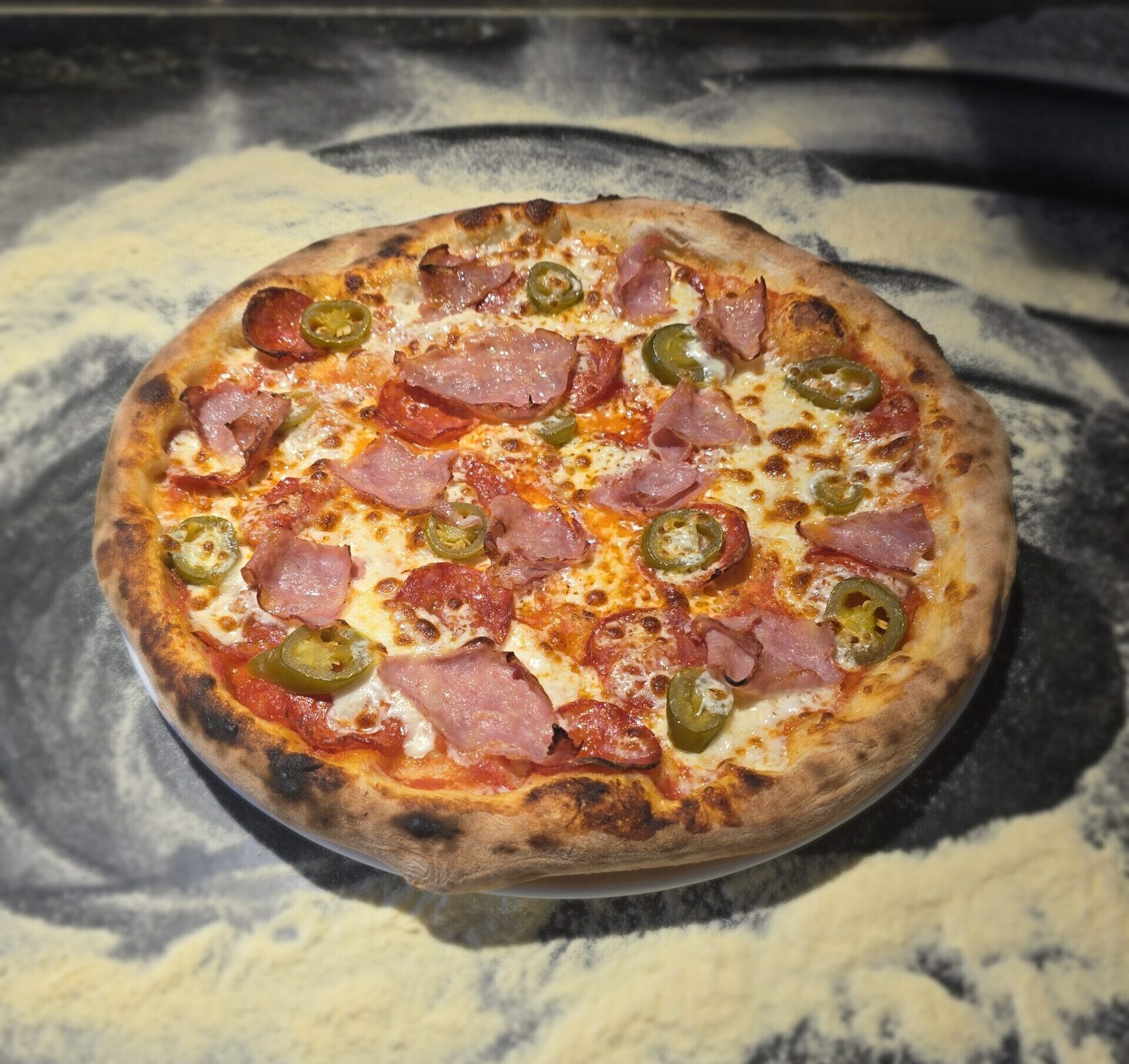 Pizza Diavolla Extra Afumati. Comanda acum!